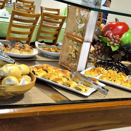 Santa Monica Palace Hotel كورومبا المظهر الخارجي الصورة